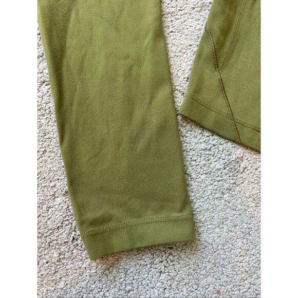 NWOT LULULEMON align long sleeve green Sz 4, $78 D8 - Picture 3 of 5